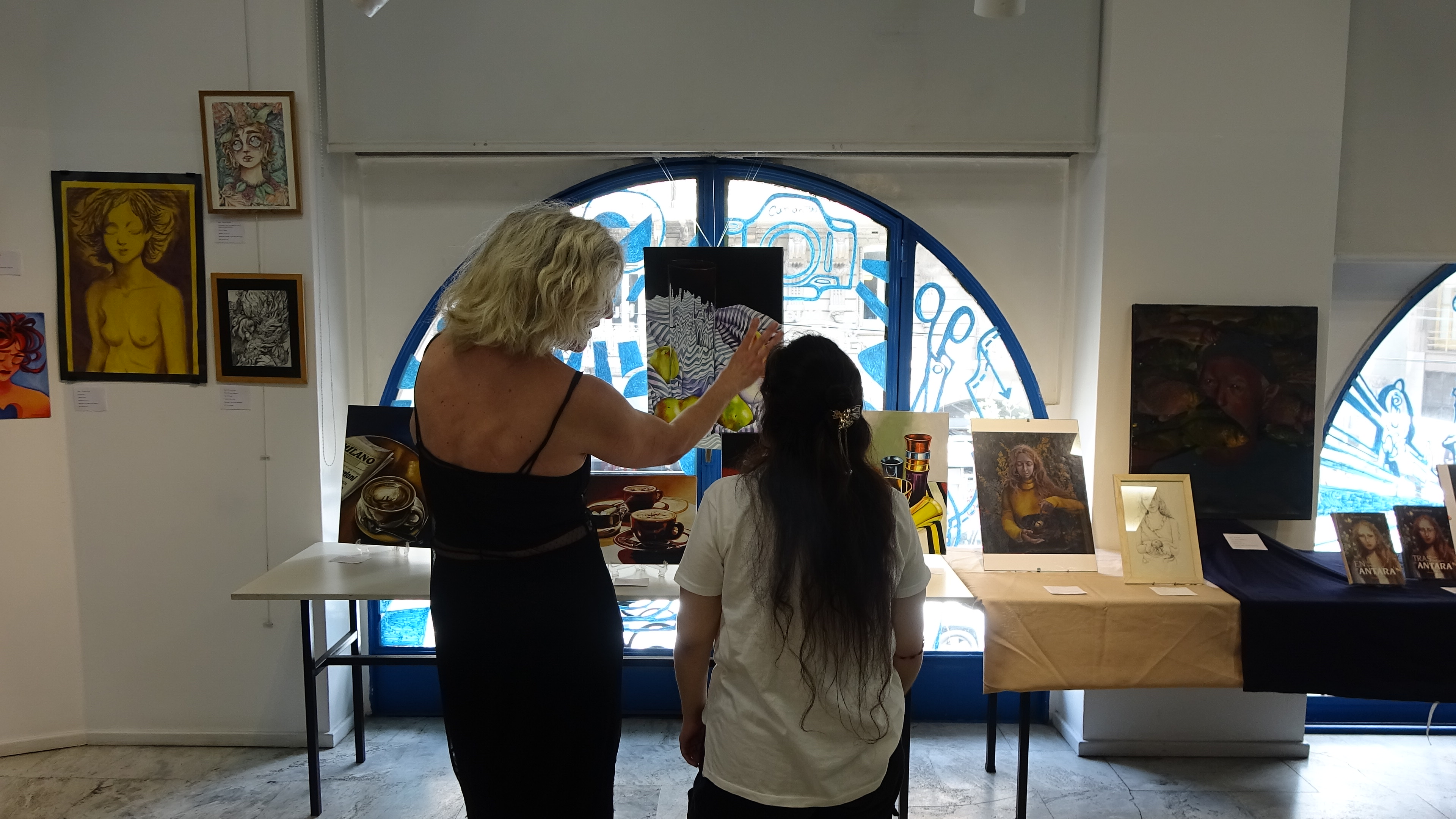 Entre Matices - Curaduría